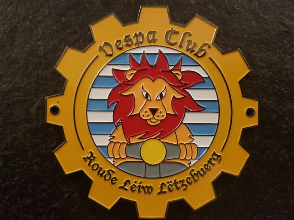 plaquette club-vespa-club
